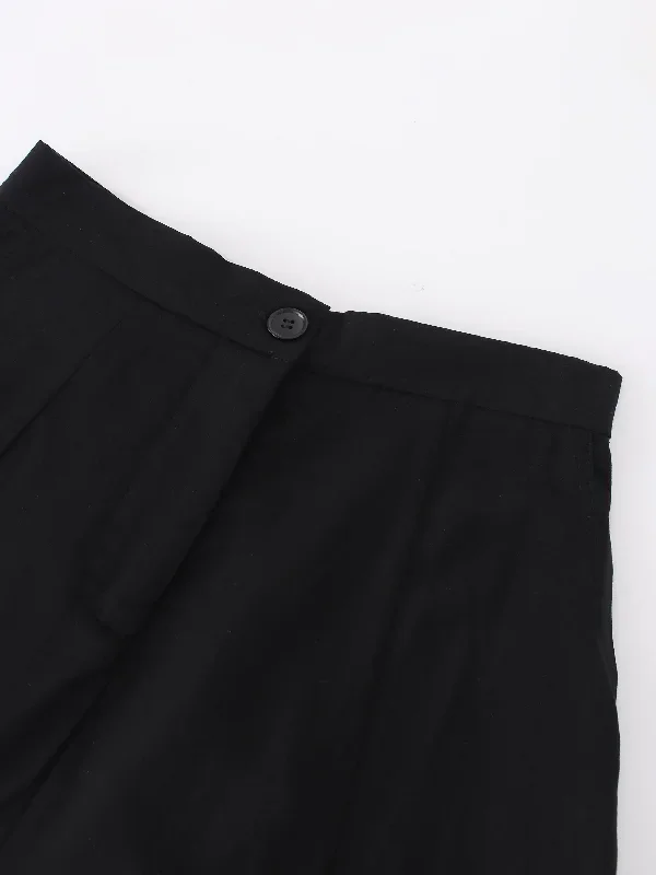 a-line-seamed-skirt-black