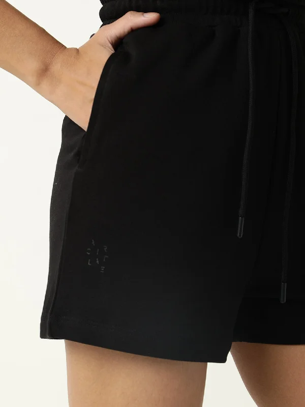 ciri-womens-shorts-black