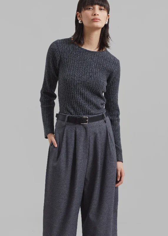 cora-ribbed-sweater-charcoal