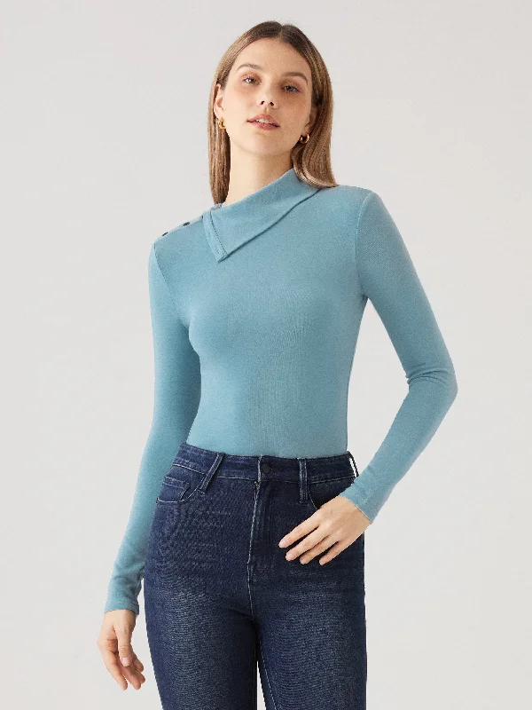 Eco-Mousse®2.0 Buttoned Turtleneck Top