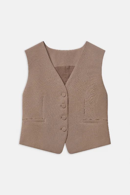 effortless-waistcoat-oak