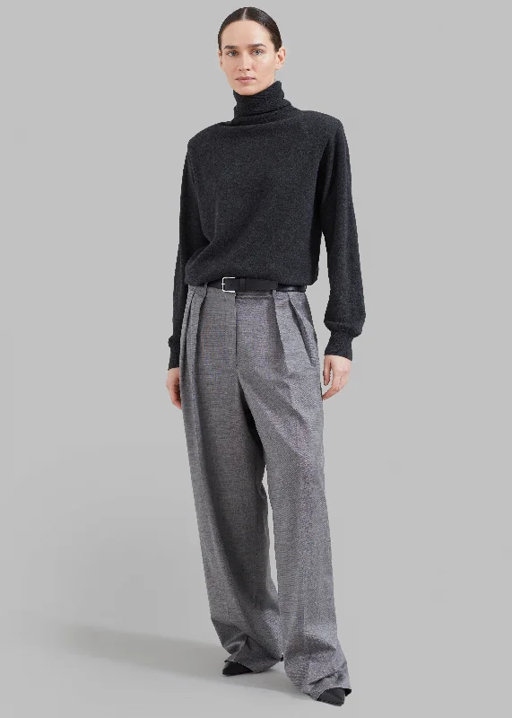 ines-thin-padded-turtleneck-charcoal