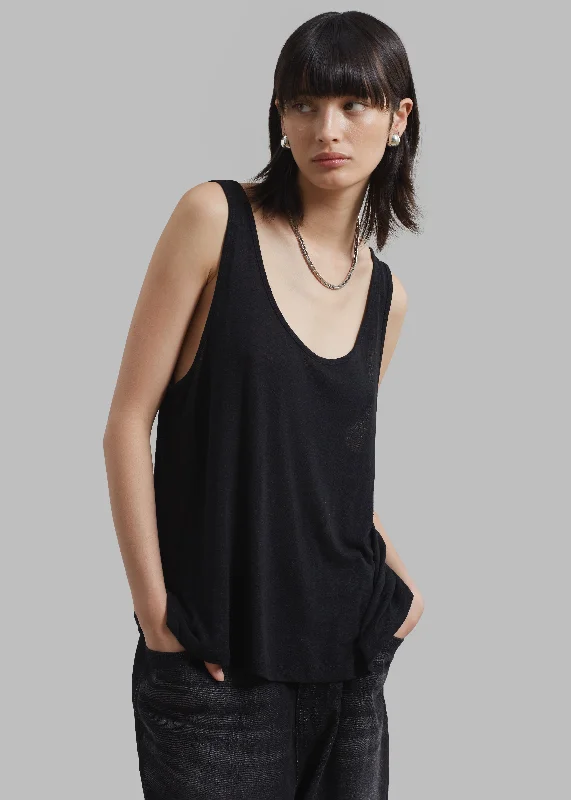 josie-scoop-neck-tank-top-black