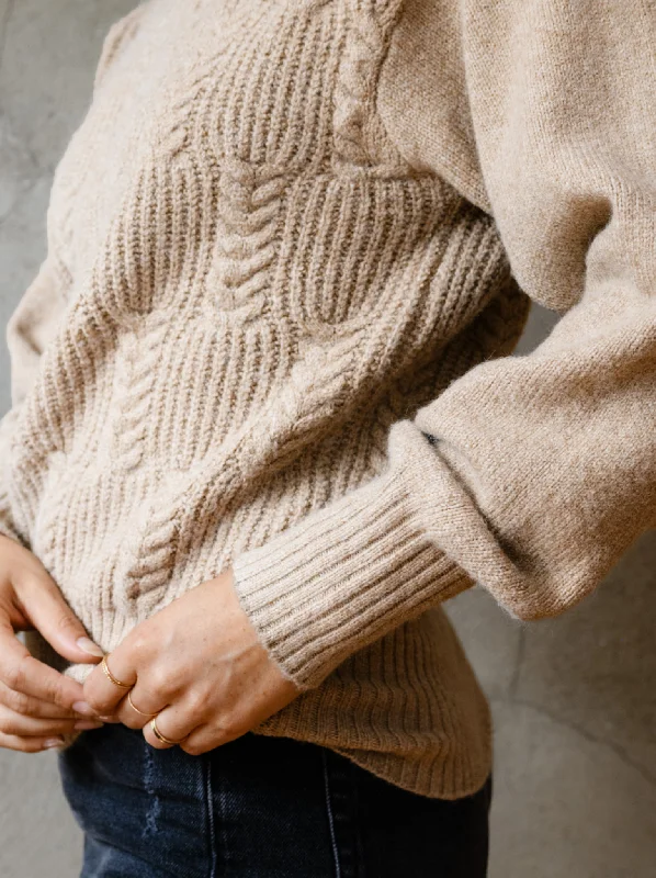 lindsey-cable-pullover-sweater