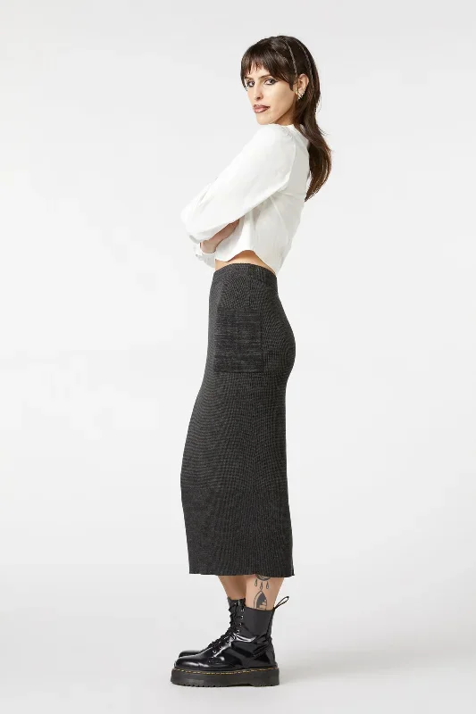 moon-sign-knit-skirt