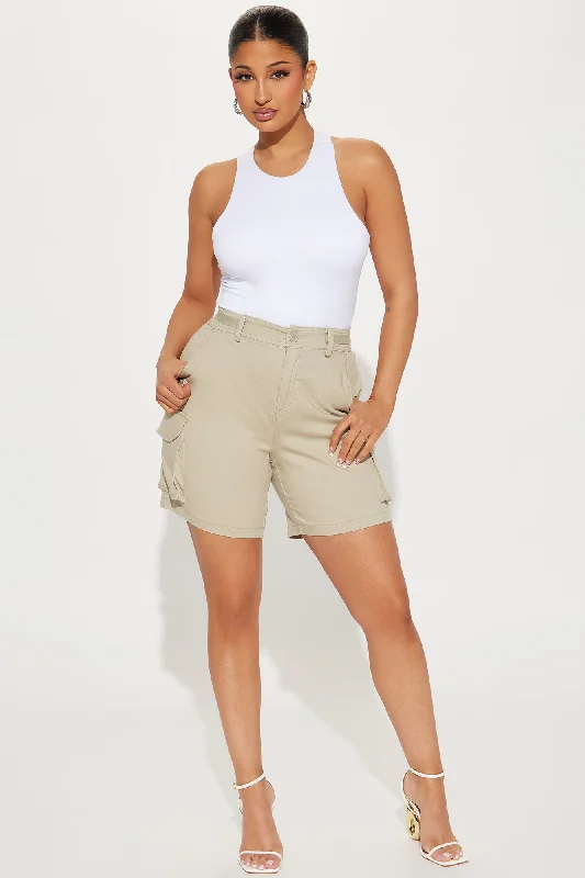 Nellie Cargo Bermuda Short - Sage