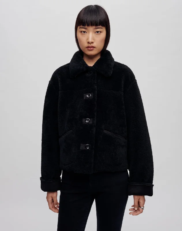 reversible-shearling-boxy-jacket-black-shearling