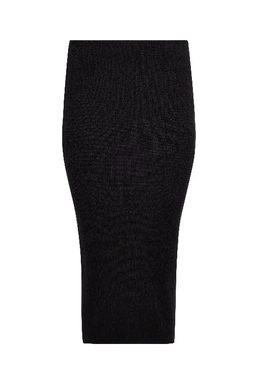 ribbed-maxi-skirt