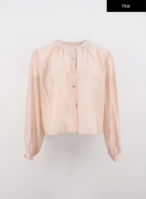 round-neck-puff-sleeve-blouse-on324