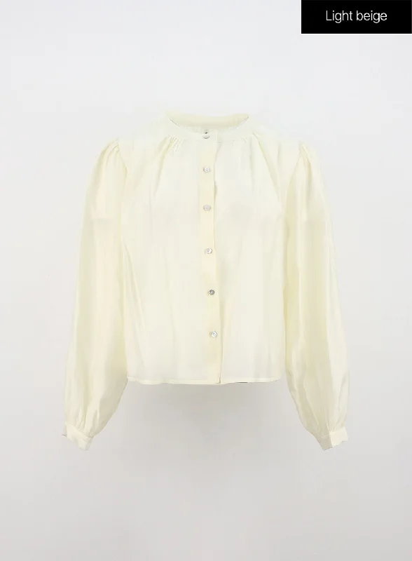 round-neck-puff-sleeve-blouse-on324