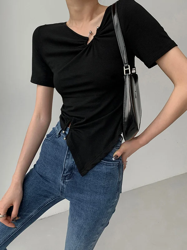 slinky-metal-ring-short-sleeve-top