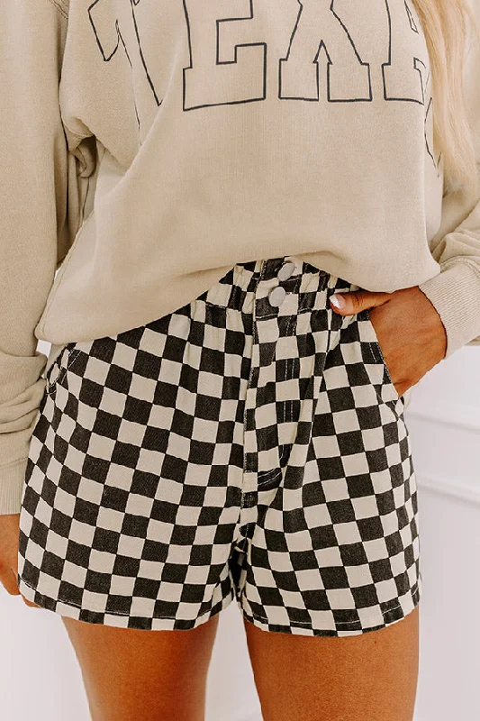 the-mellie-high-waist-checkered-shorts-in-black